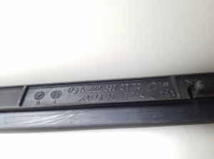  Other detail of the rear side door 