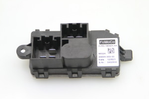 Cabin shoulder motor resistance - AV6N19E624AA