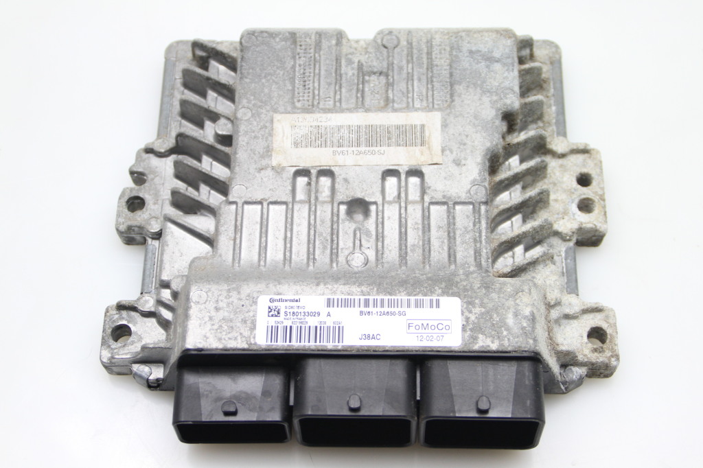 FORD Focus 3 generation (2011-2020) Variklio kompiuteris BV6112A650SG 27311365