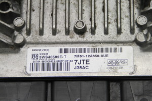 Ford Focus (2004–2011) Engine control unit 7M5112A650AUE - 3