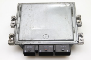 Ford Focus (2004–2011) Engine control unit 7M5112A650AUE - 4