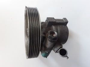  Power steering pump 