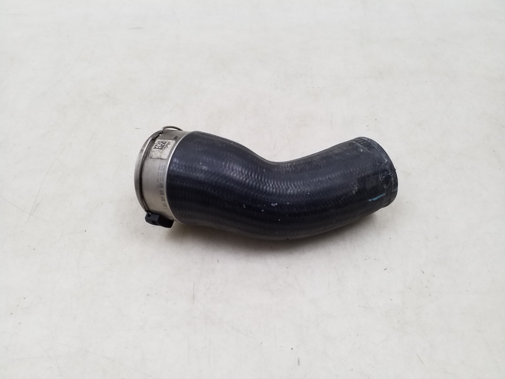 VOLVO V60 1 generation (2010-2020) Right Side Intercooler Hose 31657738 24953313