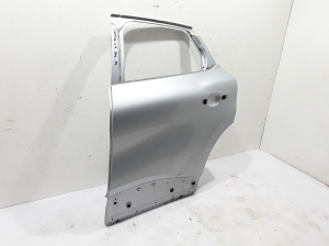  Rear side doors 