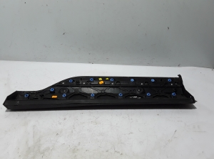 RENAULT Espace V (2014–2026) Rear side door molding 828772568R - 3