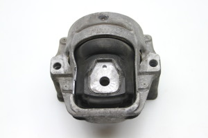 AUDI A5 (2007–2016) Engine mount 8KO199381 - 4