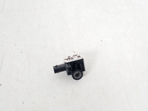 Airbag sensor - A1668210151
