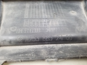  Front bumper lower grille 