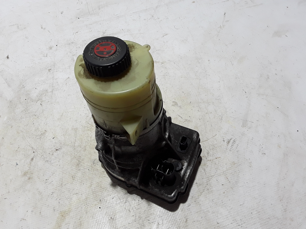 Used RENAULT Trafic Electric power steering pump 491100616R