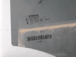 VOLVO XC40 (2017–2026) Aizmugurējo sānu durvju stikls 31442379 - 2