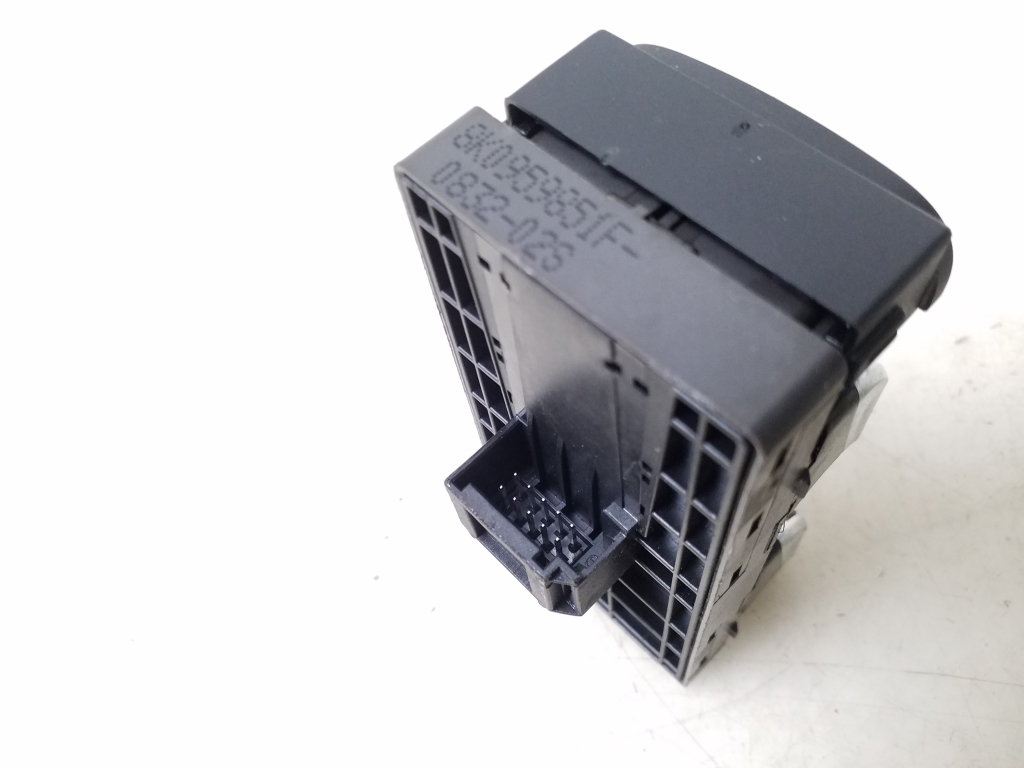 AUDI A4 B8/8K (2011-2016) Кнопка вікна передньої лівої двері 8K0959851F 24954372