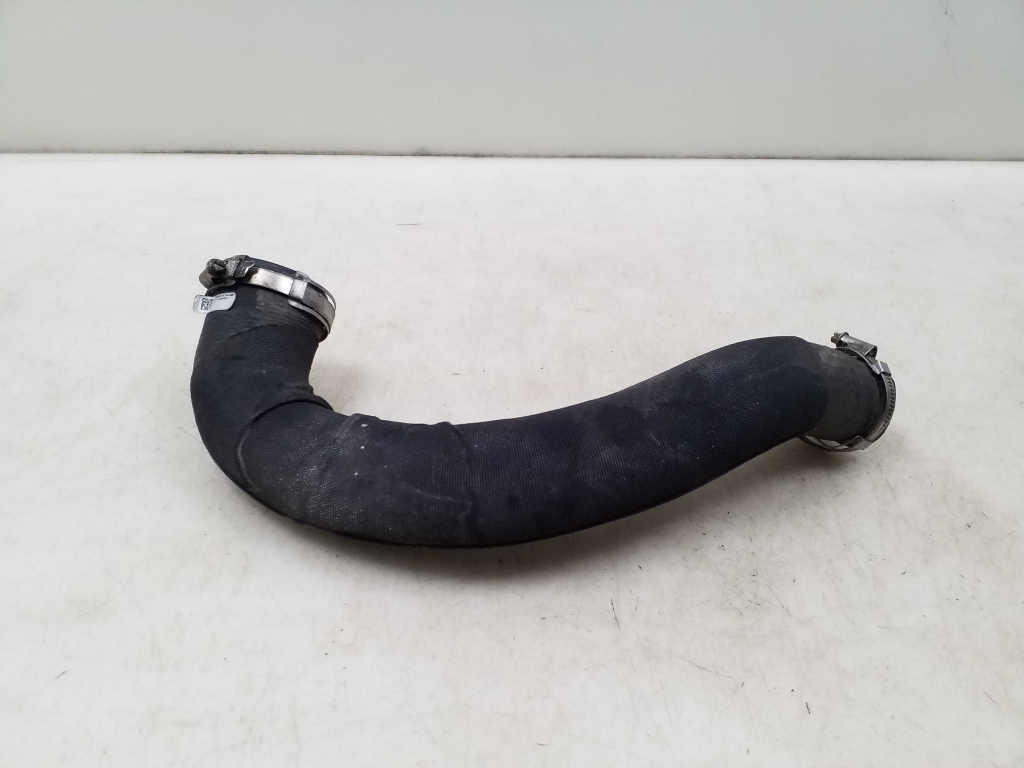 AUDI A4 B8/8K (2011-2016) Left Side Intercooler Hose 8K0145738 24953938