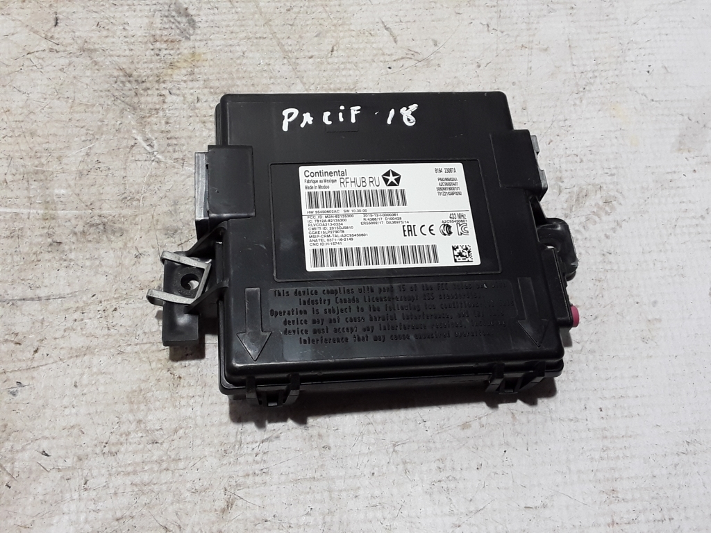 CHRYSLER Pacifica 2 generation (RU) (2016-2023) Other Control Units 68366862AA 22479594