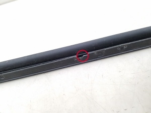  Windscreen strut outer 