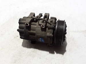   Air conditioner compressor 