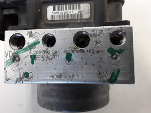 Dacia Duster (2010–2017) ABS plokk 8200846463 - 2