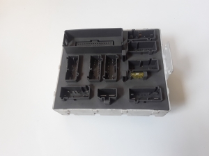 Ford Connect Tourneo (2002–2013) Drošinātāju kaste salonā 518774104 - 3