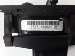 Ford Kuga (2008–2012) Headlight switch 7M5T13A024BA - 3