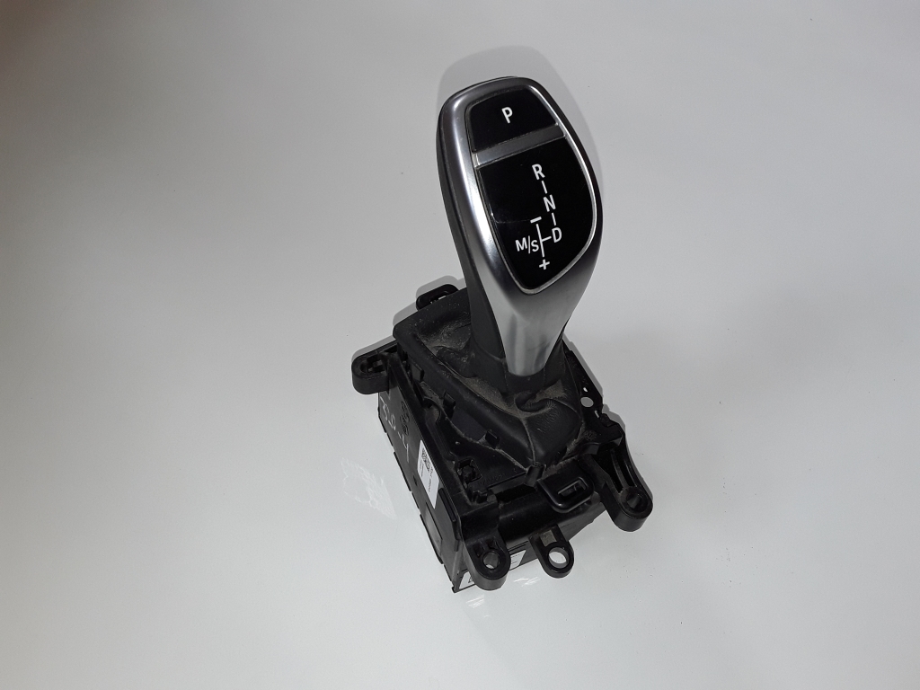 Used BMW 3 SERIES Gear shift mechanism and its details 10049934