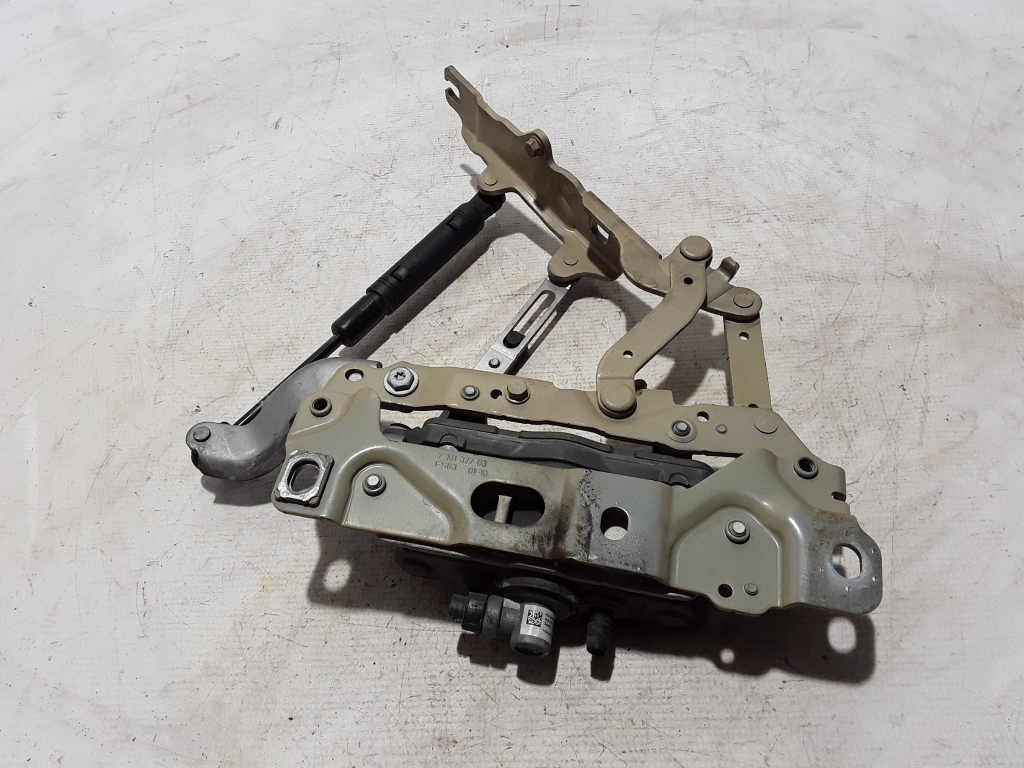 BMW 5 Series F10/F11 (2009-2017) Front Left Bonnet Hinge 7191049 22479965