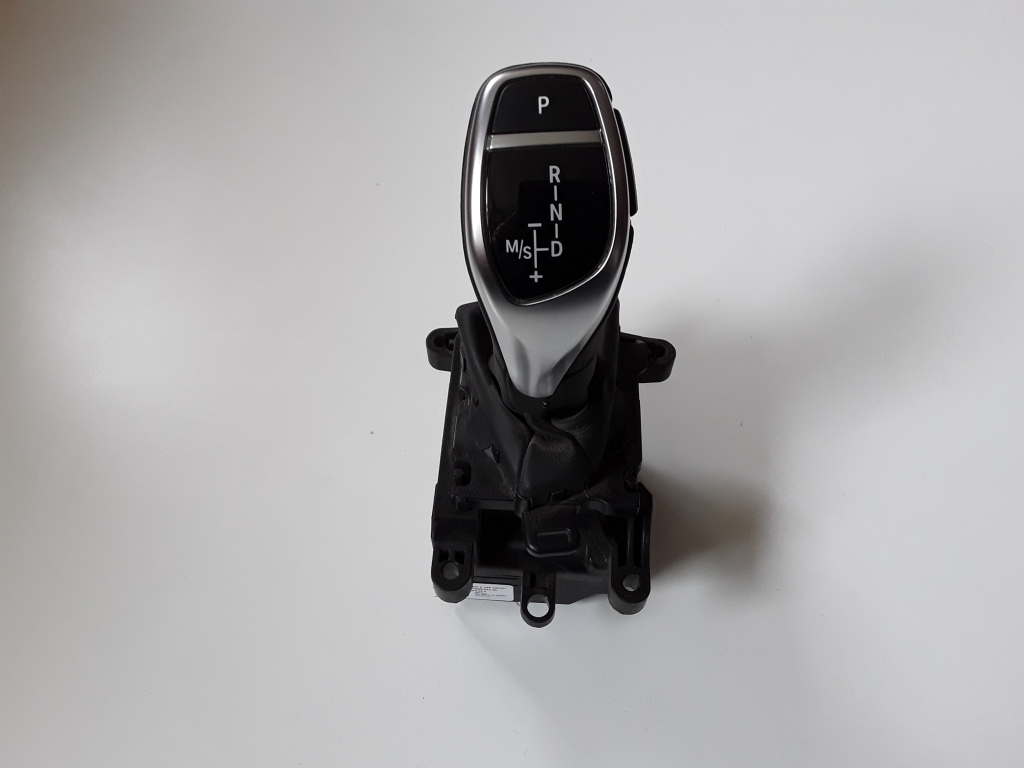 Used BMW 3 SERIES Gear shift mechanism and its details GW929689901