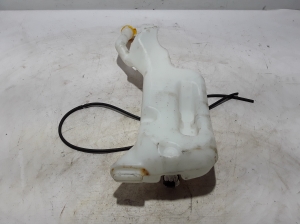Front washer fluid reservoir - 289101989R