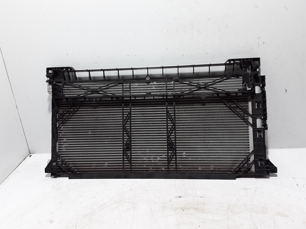 Used RENAULT Trafic Air conditioning radiator 921006188R