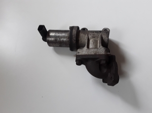  EGR valve 