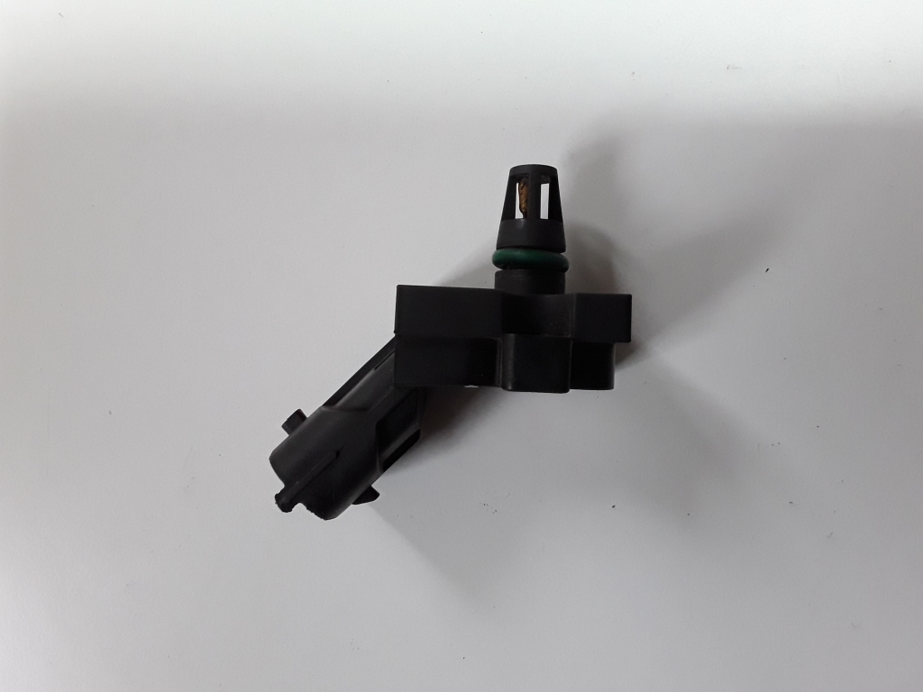 Used VOLVO XC70 Air pressure sensor 0261230106