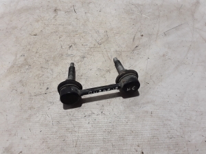  Rear stabilizer link 