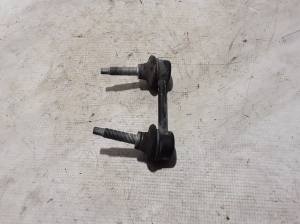  Rear stabilizer link 