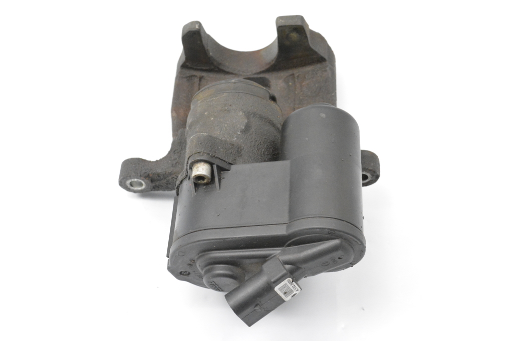 Used AUDI Q3 Electric handbrake 32332267K