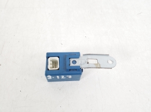 TOYOTA Corolla (1997–2002) Wiper control module 85940-12091 - 2