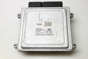 Hyundai ix35 (2009–2015) Engine control unit 391462G270 - 4