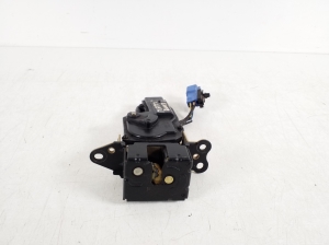 TOYOTA Matrix E13 (2001–2008) Trunk lid lock 69110-02010 - 3