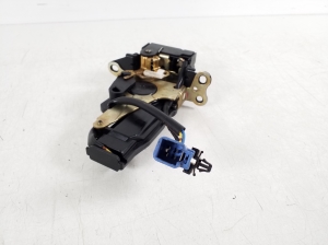 TOYOTA Matrix E13 (2001–2008) Trunk lid lock 69110-02010 - 4