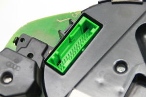 AUDI A6 C5 (1997–2005) Instrument cluster 4B0919881AX - 3