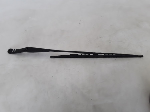   Windshield wiper blade 