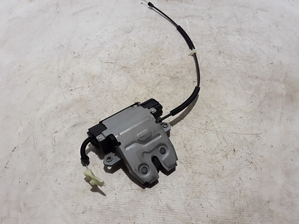 Used VOLVO S80 Trunk lid lock 31335048