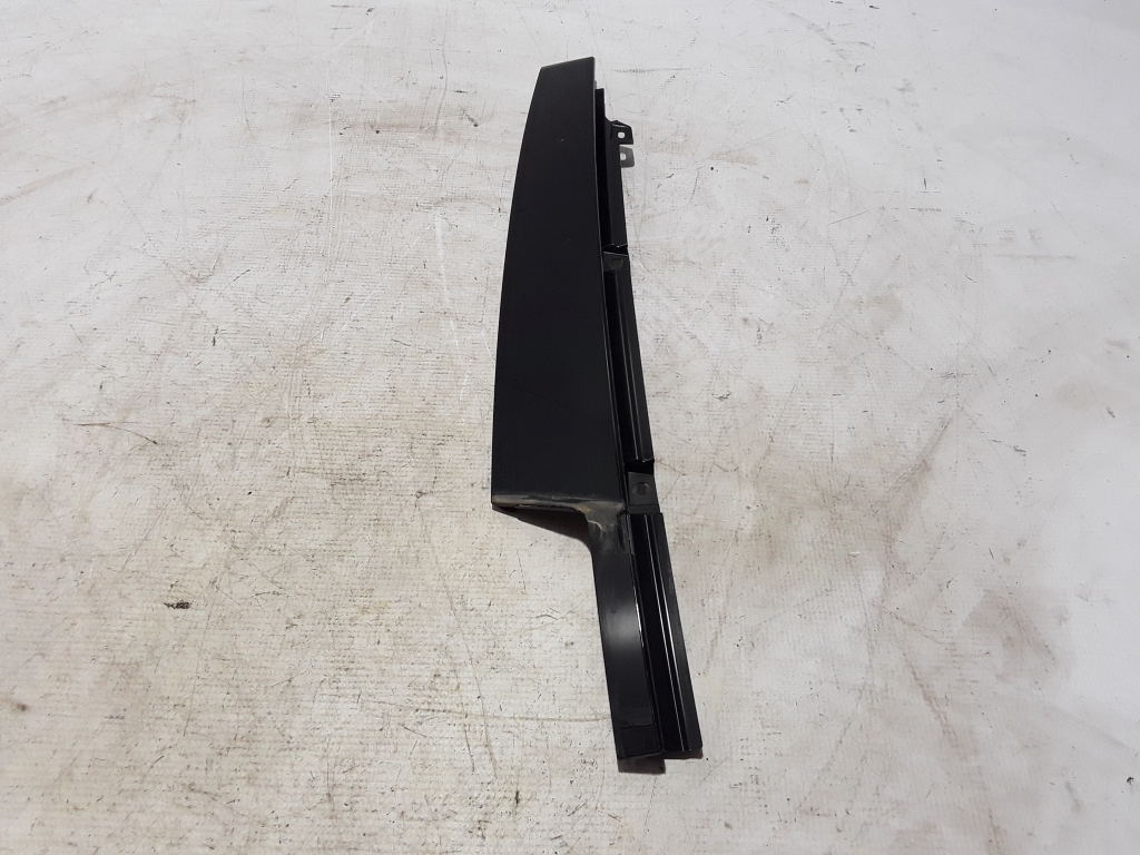Used VOLVO XC60 Other detail of the front door 32216799