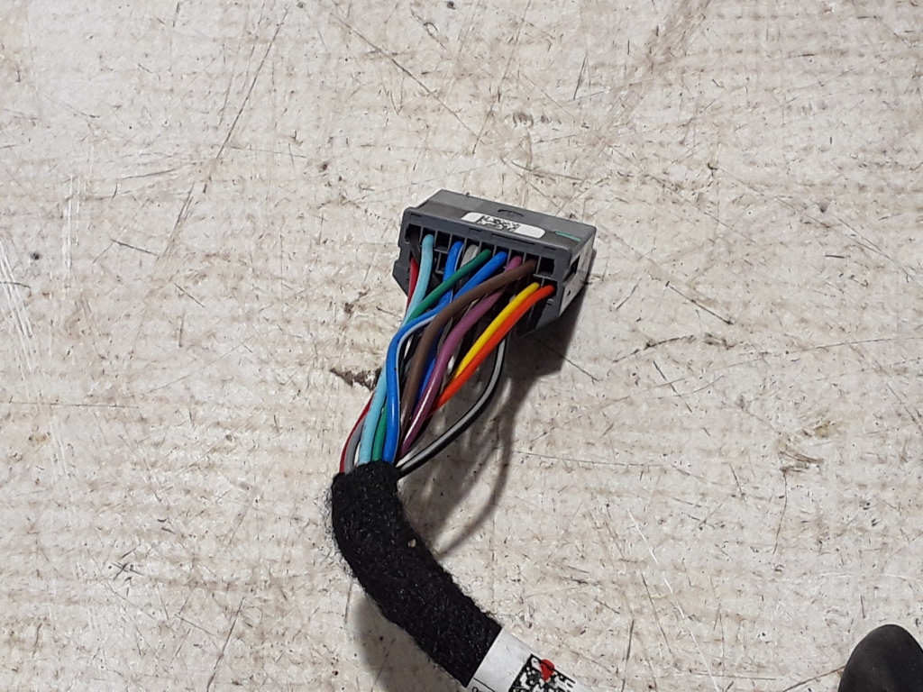 Used VOLVO XC60 Side mirror and its details 31424831