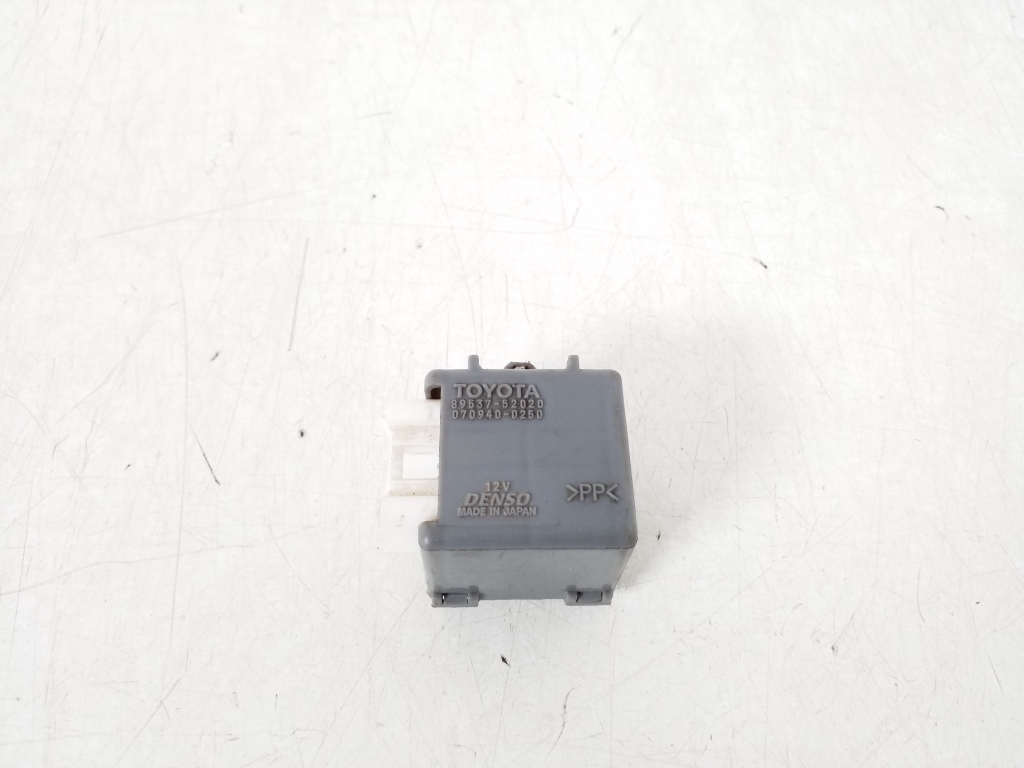 TOYOTA Yaris Verso 1 generation (1999-2006) Relays 89537-52020 21436407