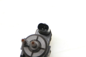 BMW 5 SERIES G30 (2016–2026) Magnetventil 8570591 - 3