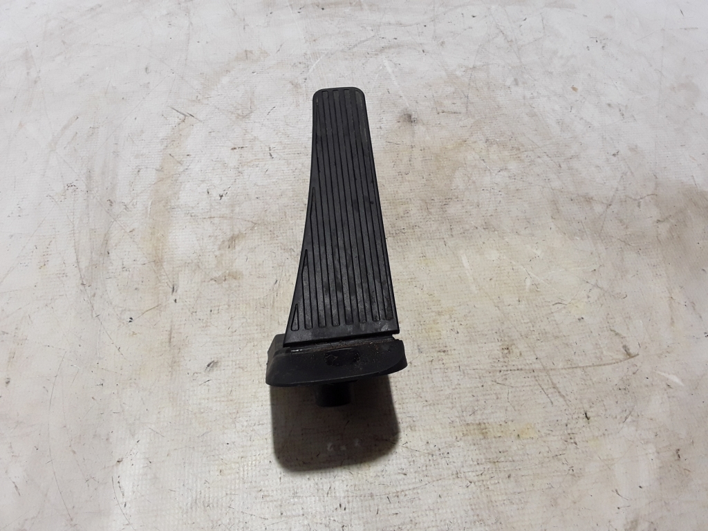 Automatic Pedal Cover Set, Polestar 2, Volvo XC40 - ViVA Performance