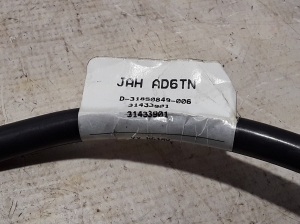  Das Kabel ist minus 