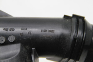 BMW 5 SERIES G30 (2016–2026) Thermostatgehäuse 8576289 - 3