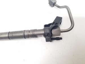  Fuel injector 