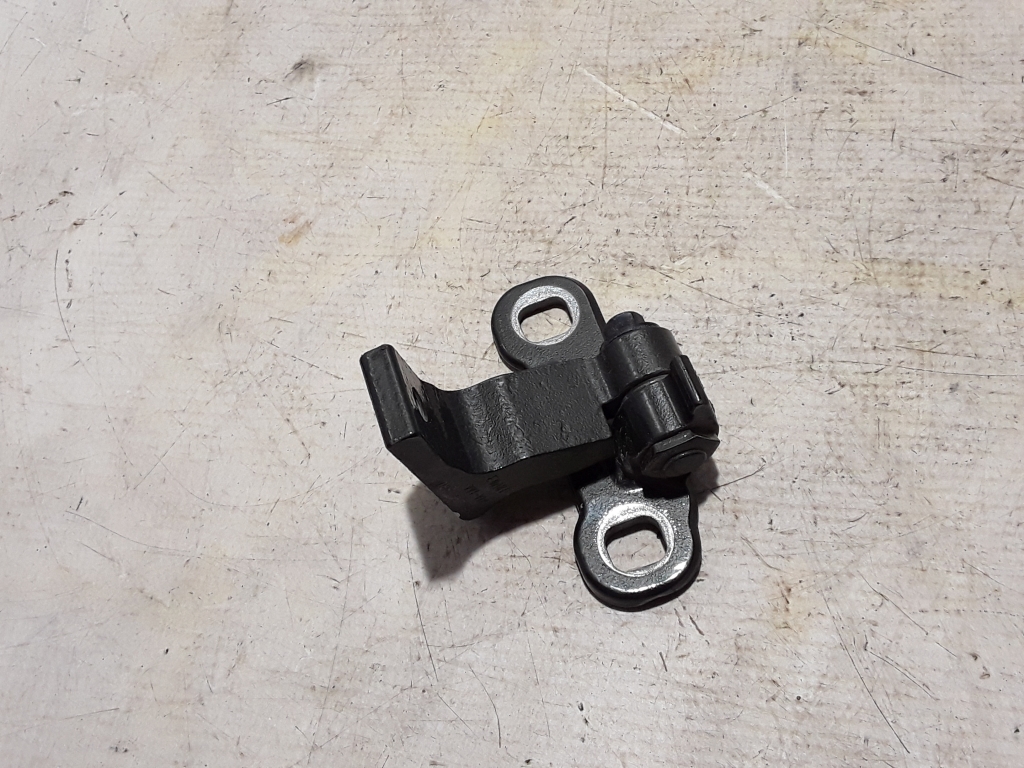Used VOLVO XC60 Rear side door hinge upper 31424456