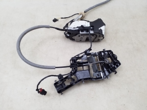 Skoda Octavia III (2013–2019) Rear side door lock 5E0839015B - 2
