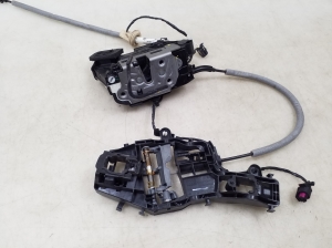 Skoda Octavia III (2013–2019) Rear side door lock 5E0839015B - 6